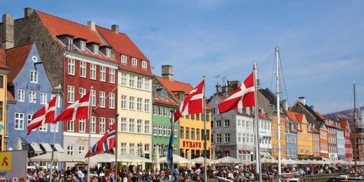 شرایط دقیق مهاجرت به دانمارک از طریق خرید ملک