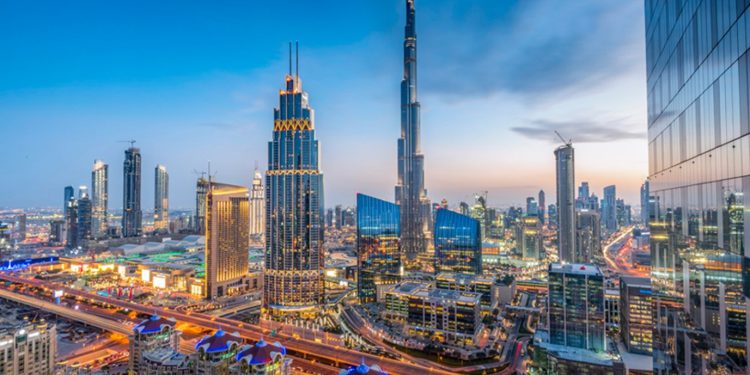 کشور امارات یکی از ثروتمندترین کشورهای حوزه خلیج‌فارس