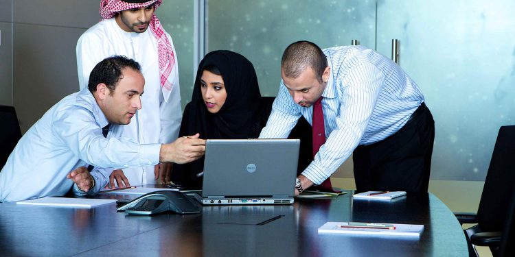 کار در امارات در جایگاه‌های شغلی متفاوت