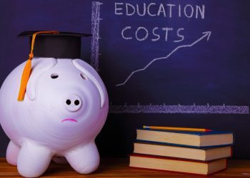 هزینه تحصیل در مقطع دکتری در امارات بالاتر از میانگین جهانی است