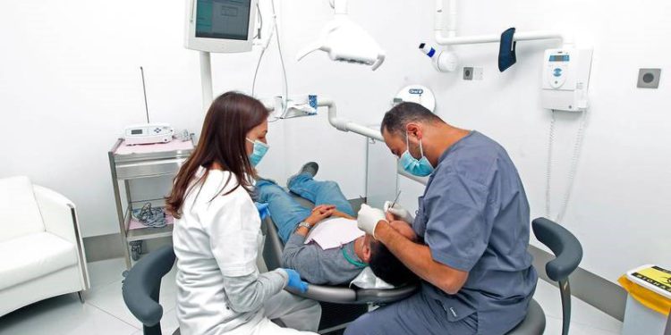 مهاجرت دندان‌پزشکان به امارات