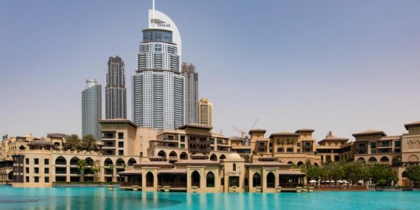 مهاجران می‌توانند یک شرکت اماراتی با مالکیت 100٪ در مناطق آزاد تاسیس کنند