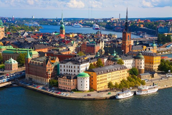 مهاجرت به سوئد از طریق تحصیل بدون مدرک زبان و تحصیل در برترین دانشگاه های سوئد